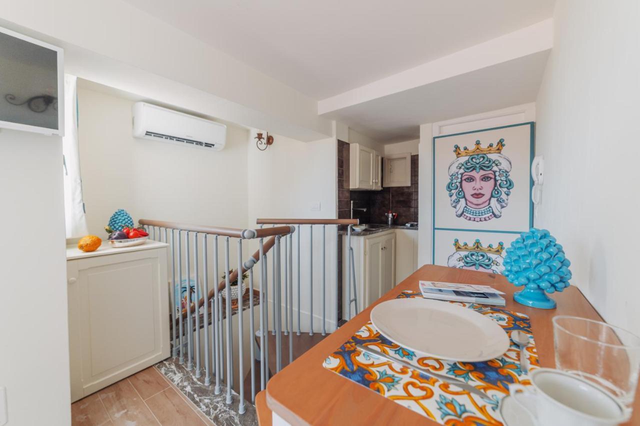 Ottaviano Suite - Elegante Attico Vista Mare Таормина Екстериор снимка